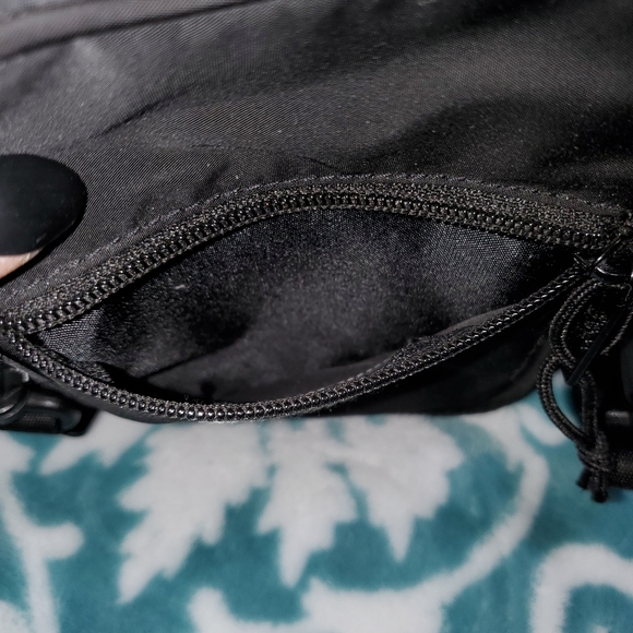 ADIDAS crossbody - Picture 6 of 10